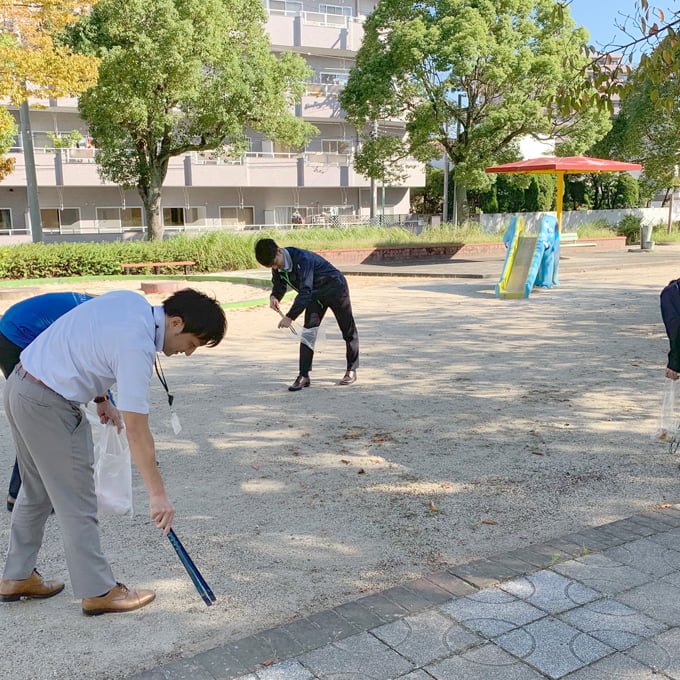 近隣公園の清掃